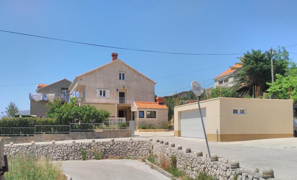 Apartments Ante Mlini Exterior photo